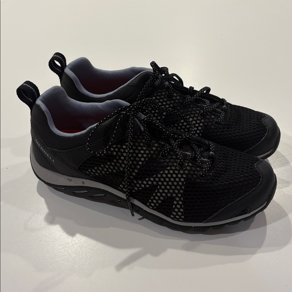 Merrell Black and Gray Sneakers with Orange Insole